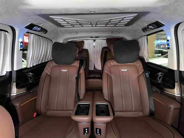 Mercedes-Benz V-Class — Фото автомобиля 18