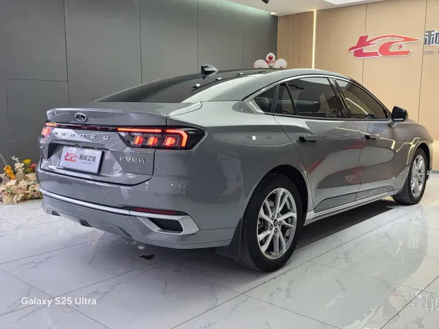 Ford Mondeo — Фото автомобиля 6