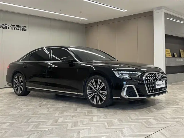 Audi A8 — Фото автомобиля 2