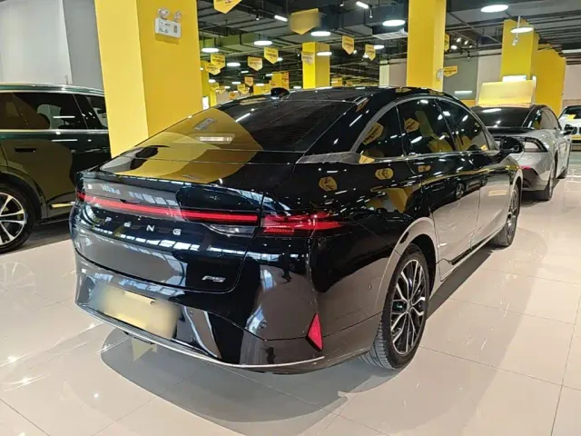 Xpeng P5 — Фото автомобиля 6