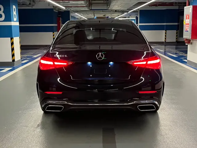 Mercedes-Benz C-Class — Фото автомобиля 6