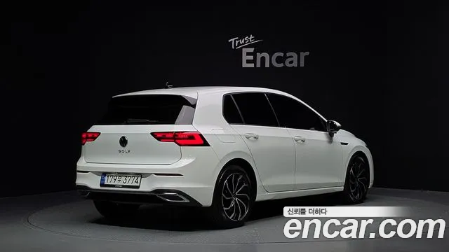 Volkswagen Golf Golf 8 поколение 2.0 TDI Prestige — Фото автомобиля 2