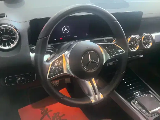 Mercedes-Benz GLB-Class — Фото автомобиля 15