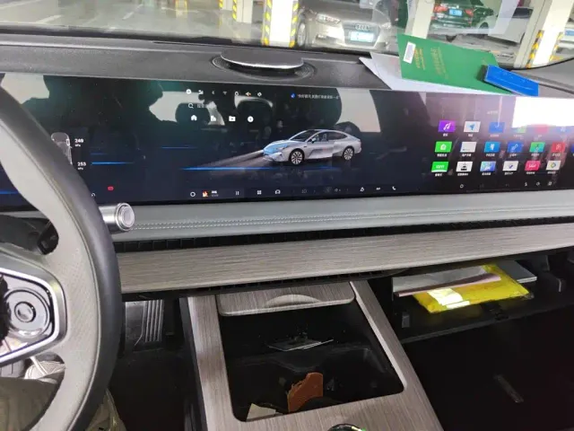 Geely Galaxy E8 — Фото автомобиля 14