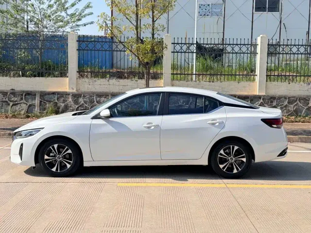 Nissan Sylphy — Фото автомобиля 4