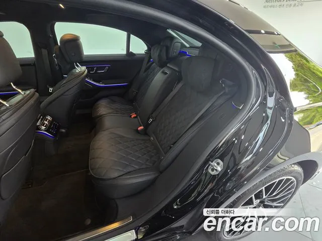 Mercedes-Benz S-Class — Фото автомобиля 10