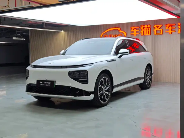 Xpeng G9 — Фото автомобиля 4
