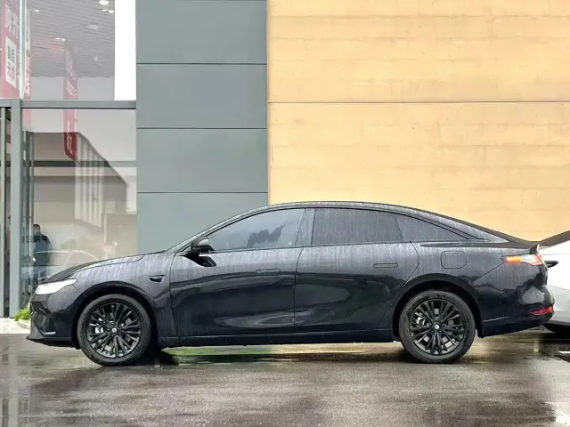 Leapmotor C01 — Фото автомобиля 3