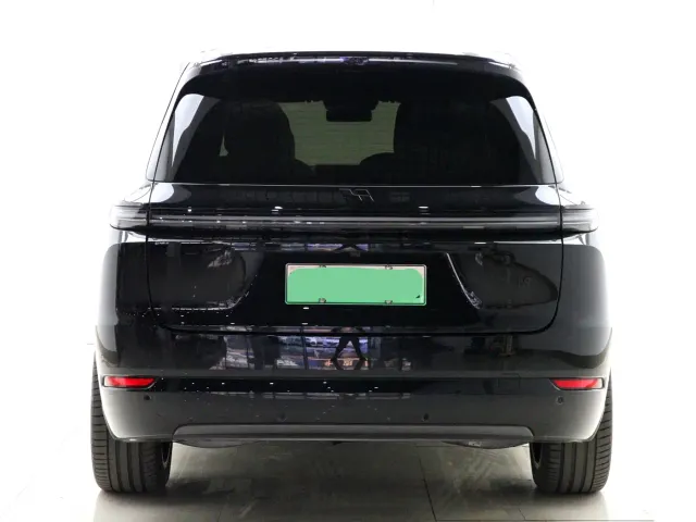 Li Auto L9 — Фото автомобиля 7