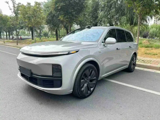 Фотография автомобиля — Li Auto L9