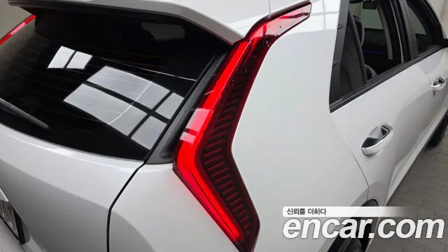 Kia Niro The All New — Фото автомобиля 8