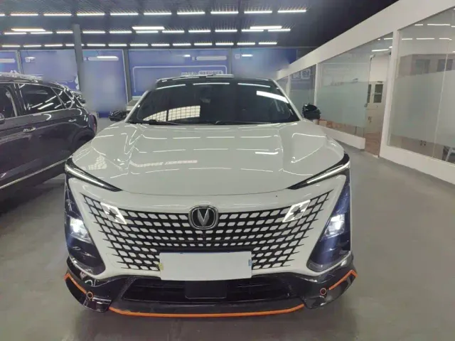 Changan UNI-T — Фото автомобиля 2