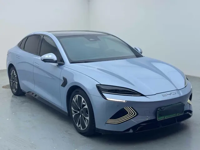 BYD Seal — Фото автомобиля 3