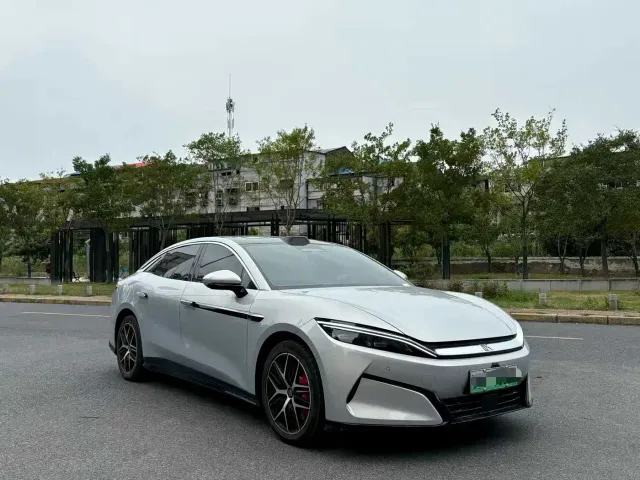 BYD Han L — Фото автомобиля 2
