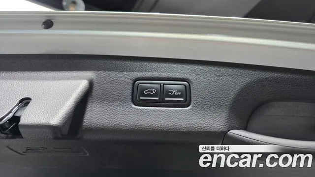 Kia Canival — Фото автомобиля 30