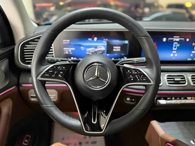 Mercedes-Benz GLE-Class — Фото автомобиля 7