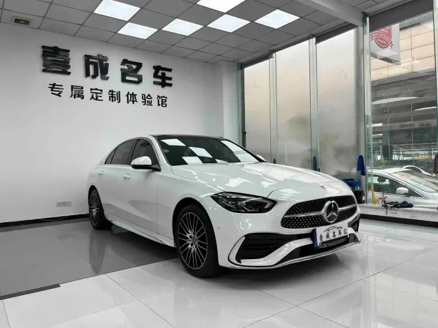Mercedes-Benz C-Class — Фото автомобиля 3