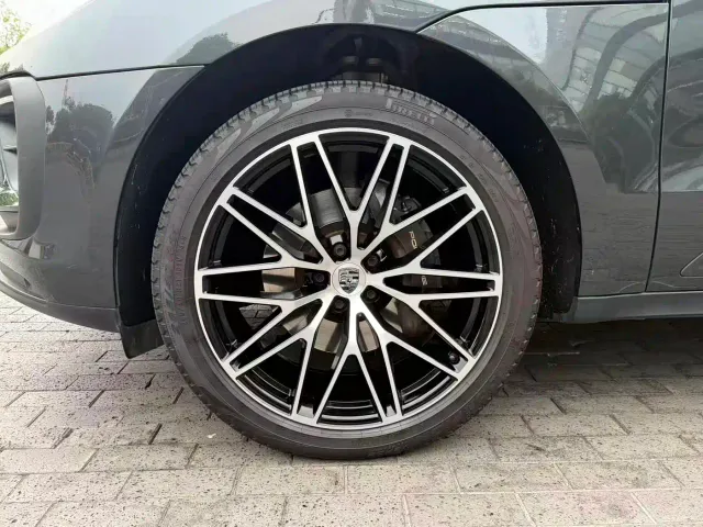 Porsche Macan — Фото автомобиля 6