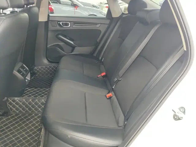 Honda Civic — Фото автомобиля 16