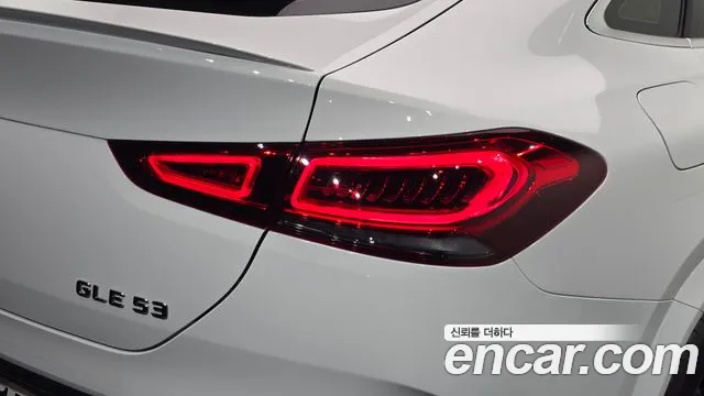 Mercedes-Benz GLE-Class — Фото автомобиля 8
