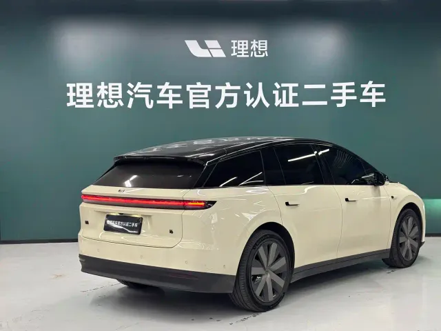 Li Auto i6 — Фото автомобиля 18