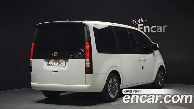 Hyundai Staria — Фото автомобиля 2