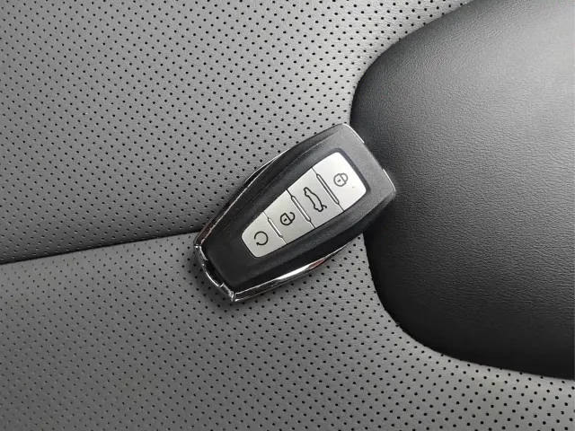 Geely Boyue — Фото автомобиля 4