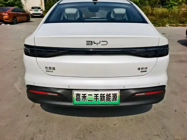BYD Seal 05 DM-i — Фото автомобиля 5