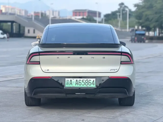Xpeng P7+ — Фото автомобиля 5