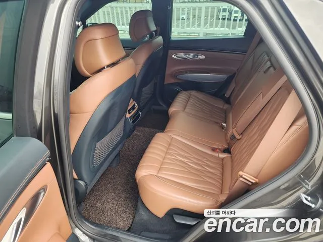 Genesis GV70 2.5T Бензин AWD — Фото автомобиля 10