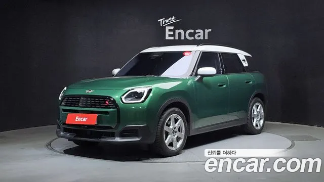 Фотография автомобиля — MINI Countryman 3rd Gen