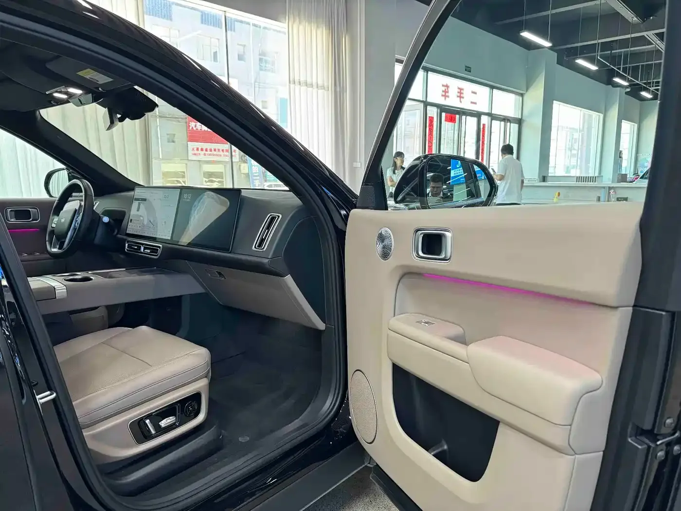 Li Auto Li Xiang L9 2025 Pro Smart Renewal Edition — Фото автомобиля 8