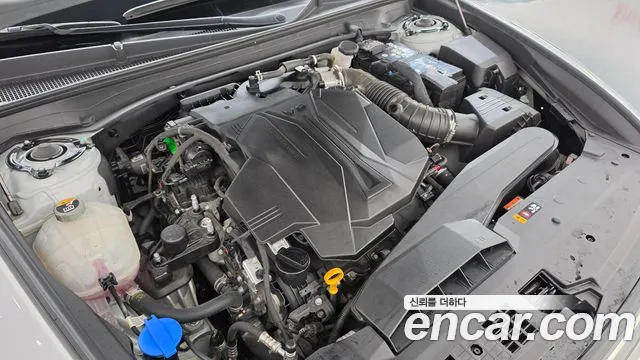 Hyundai Grandeur GN7 — Фото автомобиля 6