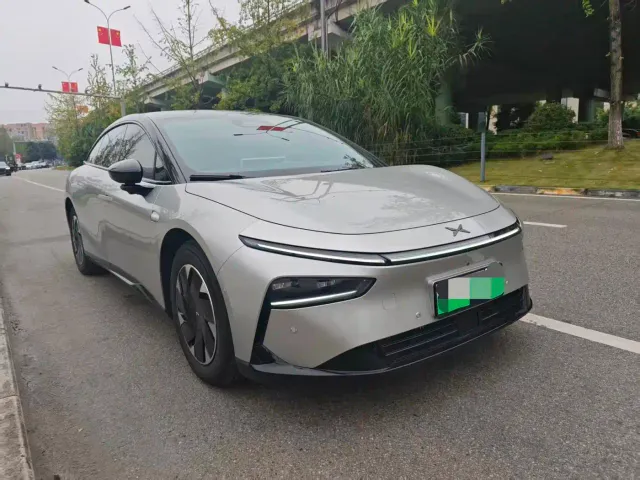Xpeng P7+ — Фото автомобиля 3