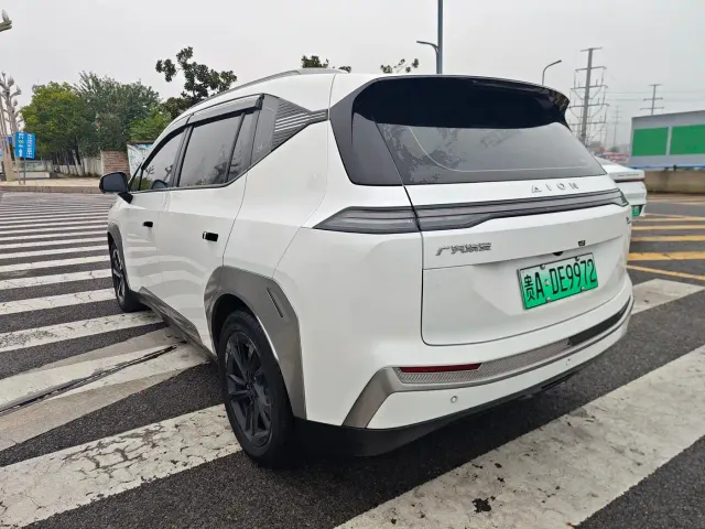 GAC Aion Y — Фото автомобиля 5