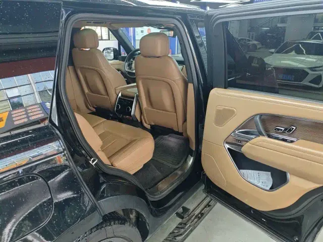 Land Rover Range Rover — Фото автомобиля 7