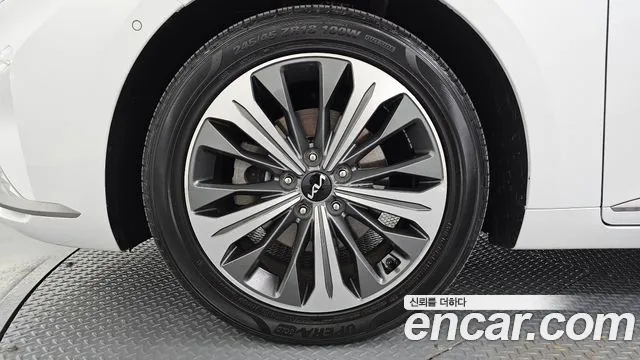 Kia K8 K8 Hybrid — Фото автомобиля 5