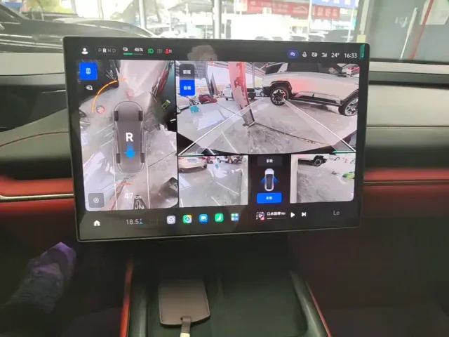 Xiaomi SU7 — Фото автомобиля 12