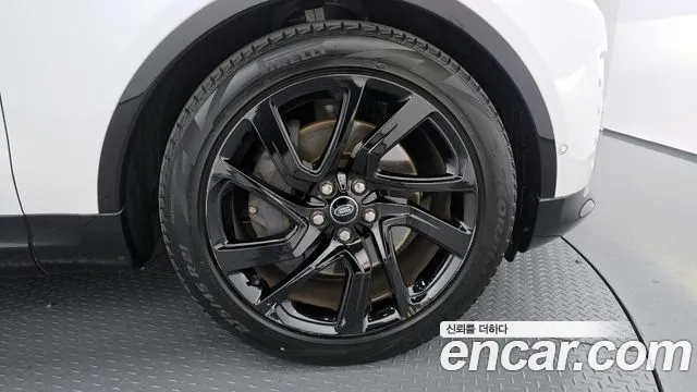 Land Rover Discovery — Фото автомобиля 5