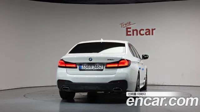 BMW 5 Series G30 — Фото автомобиля 3