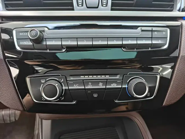 BMW X1 — Фото автомобиля 11