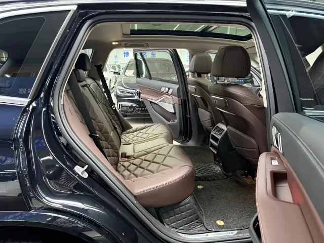 BMW X5 — Фото автомобиля 18