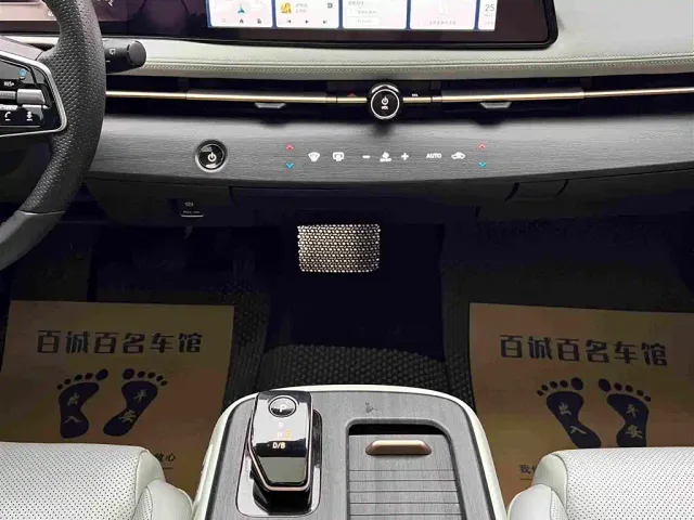 Nissan Ariya — Фото автомобиля 15