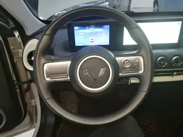 Wuling Bingo — Фото автомобиля 10