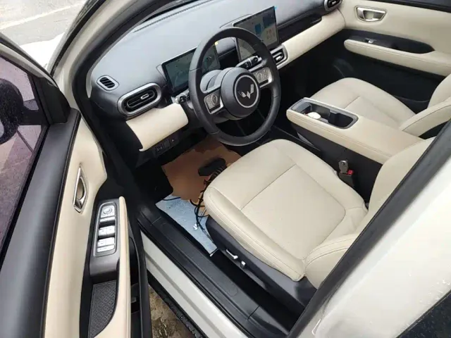 Wuling Motors Wuling Binguo PLUS 2024 Model 330km 5-Seater — Фото автомобиля 15