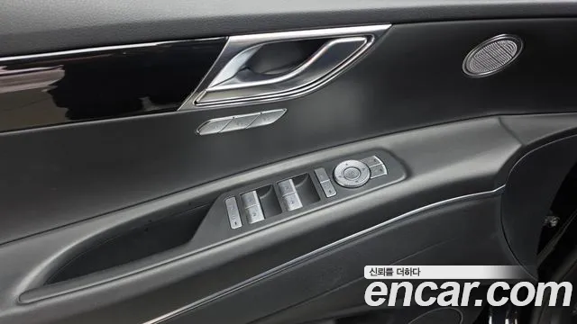 Genesis GV80 — Фото автомобиля 29