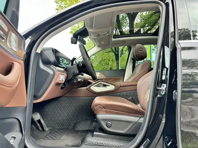 Mercedes-Benz GLE-Class — Фото автомобиля 11