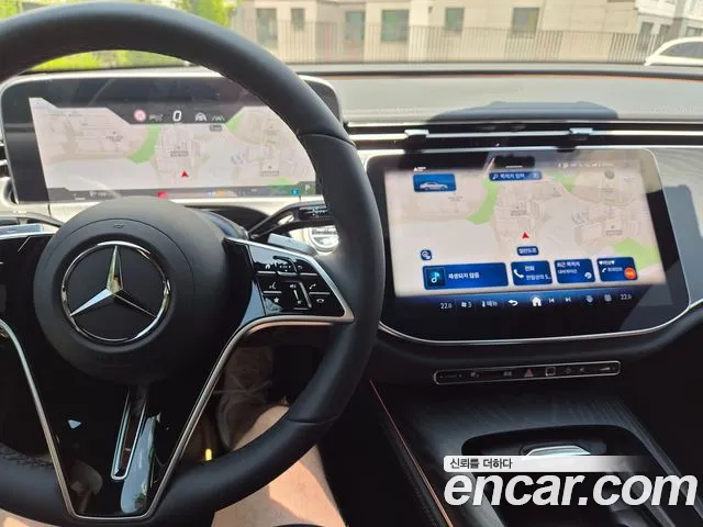 Mercedes-Benz E-Class — Фото автомобиля 12