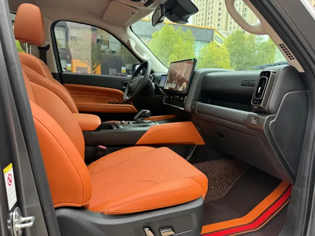 Haval H9 — Фото автомобиля 13
