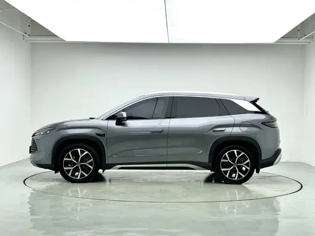 BYD Song L DM-i — Фото автомобиля 6